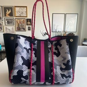 Parker and Hyde Neoprene Tote
